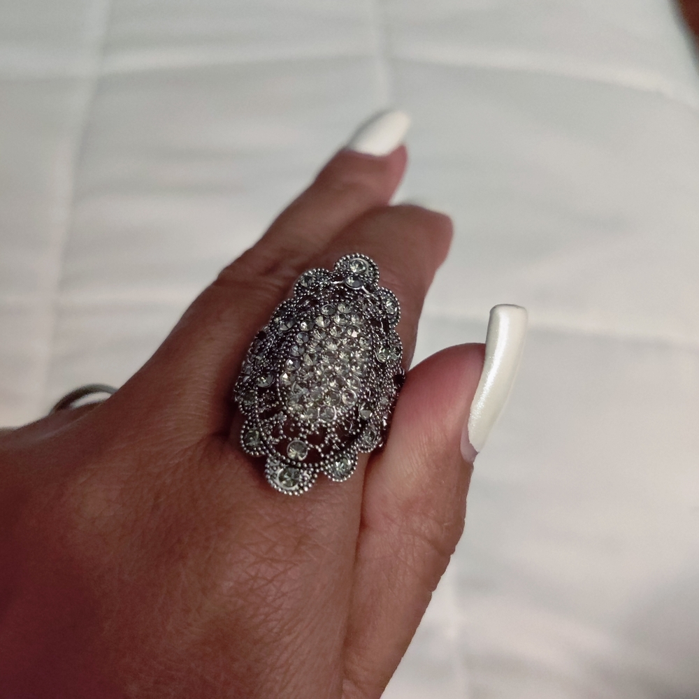 Woman ring - Picture 2 of 5
